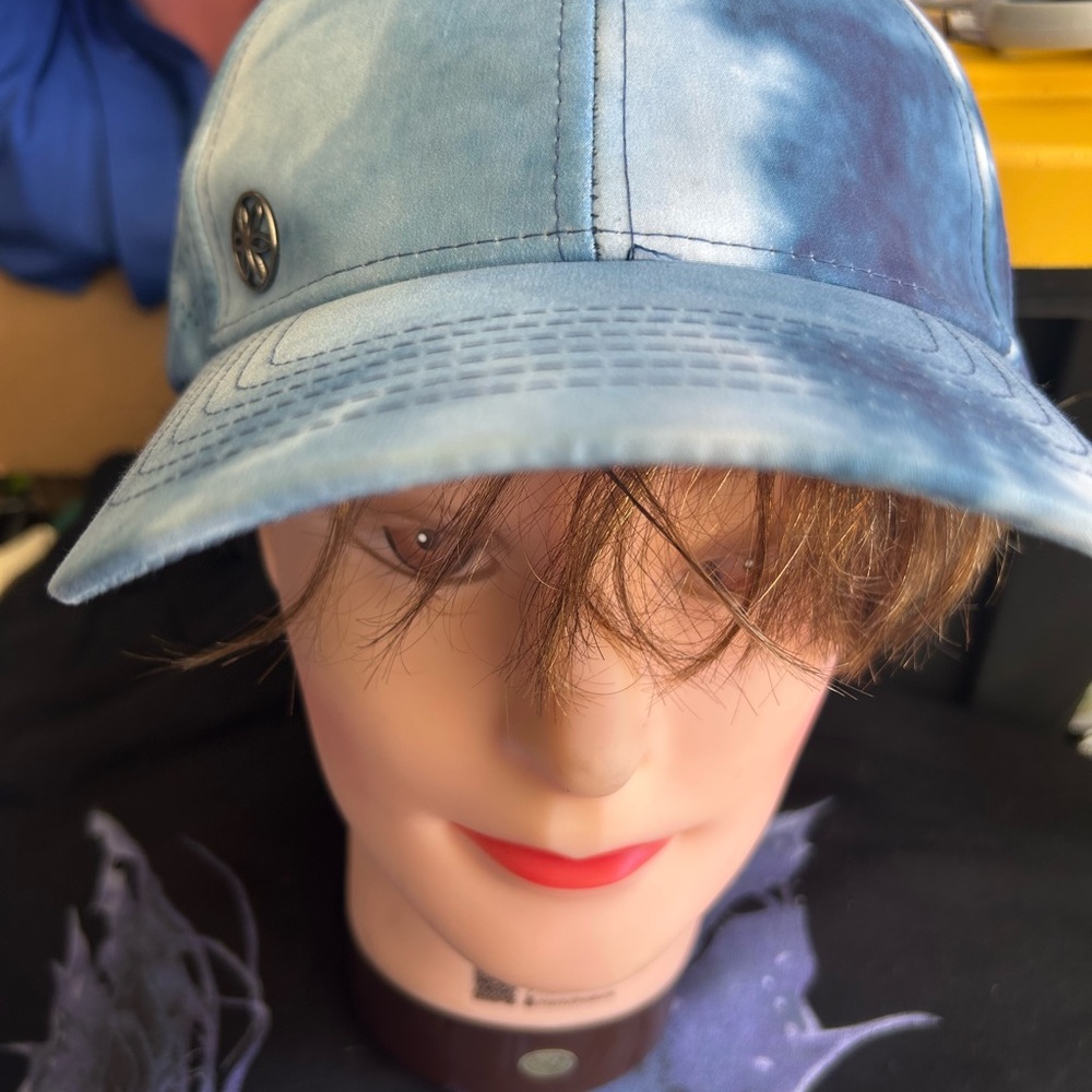 GAIAM Adjustable Hat Workout adult size as is condition